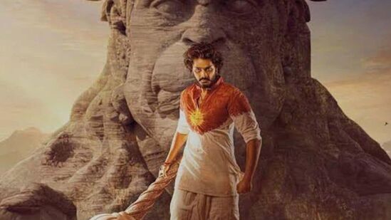 'हनुमान' बॉक्स ऑफिसवर सुपरहिट ठरला आहे. या चित्रपटाने जगभरात २९५ कोटींची कमाई केली आहे.