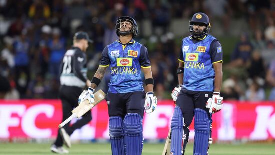 SL vs NZ T20 : असं फक्त श्रीलंकेचा संघच पराभूत होऊ शकतो! न्यूझीलंडने हातातून गेलेला सामना जिंकला