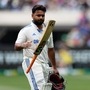Rishabh Pant : ऋषभ पंत कधी खेळणार? संघ अडचणीत असताना खराब शॉट खेळून विकेट फेकली, व्हिडीओ पाहा Rishabh Pant : ऋषभ पंत कधी खेळणार? संघ अडचणीत असताना खराब शॉट खेळून विकेट फेकली, व्हिडीओ पाहा