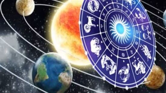 पुत्रदा एकादशीला ५ राशी भाग्यवान असतील, लाभ मिळतील - पौष पुत्रदा एकादशीचा दिवस सुमारे पाच राशींसाठी शुभ ठरू शकतो. या दिवशी शुभ योग आणि ग्रहांच्या हालचालींमुळे, काही राशींसाठी हा दिवस उत्तम ठरू शकतो. पुत्रदा एकादशीला ५ राशी भाग्यवान असतील, लाभ मिळतील - पौष पुत्रदा एकादशीचा दिवस सुमारे पाच राशींसाठी शुभ ठरू शकतो. या दिवशी शुभ योग आणि ग्रहांच्या हालचालींमुळे, काही राशींसाठी हा दिवस उत्तम ठरू शकतो.