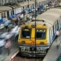 मुंबईकरांनो रविवारी घराबाहेर पडतांना रेल्वेचं वेळापत्रक तपासा! मध्य रेल्वे मार्गावर मेगा ब्लॉक