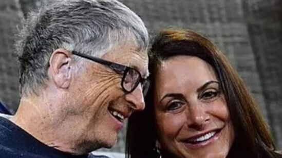 कामाचा अनुभव सॉफ्टवेअर कंपनीच्या अंतर्गत कामकाजात अनुभवी मानल्या जाणाऱ्या पॉलाने एनसीआरच्या सेल्स अँड अलायन्स मॅनेजमेंट क्षेत्रात म्हणजेच नॅशनल कॅश रजिस्टरमध्ये काम केले आहे. एनसीआर हे तंत्रज्ञान उद्योगातील एक मोठे नाव आहे. कामाचा अनुभव सॉफ्टवेअर कंपनीच्या अंतर्गत कामकाजात अनुभवी मानल्या जाणाऱ्या पॉलाने एनसीआरच्या सेल्स अँड अलायन्स मॅनेजमेंट क्षेत्रात म्हणजेच नॅशनल कॅश रजिस्टरमध्ये काम केले आहे. एनसीआर हे तंत्रज्ञान उद्योगातील एक मोठे नाव आहे.