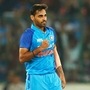 मॅच खेळण्यासाठी बूट नसलेल्या या गोलंदाजानं सचिन तेंडुलकरला शून्यावर बाद करून केला होता विक्रम