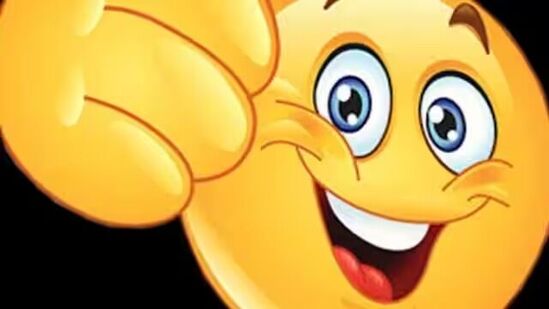 Marathi Jokes : हळदी-कुंकवाला जाण्यासाठी बायको जेव्हा नवऱ्याला मेसेज करते…