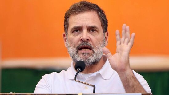 राहुल गांधींचा निवडणूक आयोगावर हल्लाबोल