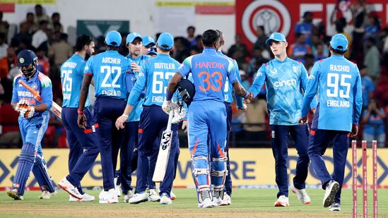 IND vs ENG Dream 11 Prediction : आज भारत-इंग्लंड कटकमध्ये भिडणार, ड्रीम इलेव्हनवर अशी बनवा तुमची परफेक्ट टीम
