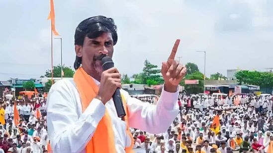 हे १०० टक्के देवेंद्र फडणवीसांचं षडयंत्र; मेहुण्यावरील कारवाईनंतर जरांगे पाटीलांची प्रतिक्रिया