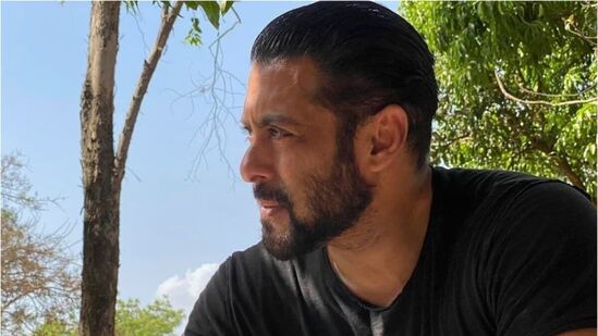 कधीच असे म्हणू नका कोणीतरी धोका दिला.. पॉडकास्टमध्ये सलमान खानने आयुष्य आणि मैत्रीवर केली ‘मन की बात’