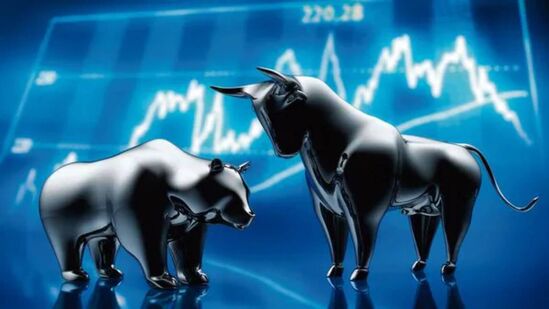 Stocks To Buy : आठवड्याच्या पहिल्या दिवशी ट्रेडिंगसाठी तज्ञांनी केली या १० शेअर्सची शिफारस