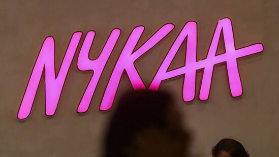 Nykaa share price : तिमाही निकालानंतर नायकाचा शेअर खरेदी करण्यासारखा आहे का? जाणून घ्या!