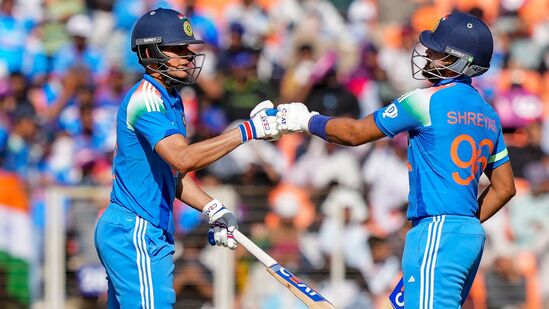 IND vs ENG : शुभमन गिलचं शतक, विराट-श्रेयस अय्यरची अर्धशतकं, अहमदाबादेत भारताचा धावांचा डोंगर