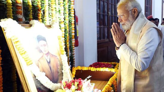 फ्रांसच्या मार्सेमध्ये स्वातंत्र्यवीर सावरकरांना पंतप्रधान मोदींनी वाहिली आदरांजली! काय आहे शहराचा इतिहास? वाचा