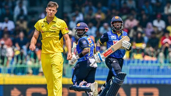 SL vs AUS  : कोलंबोत श्रीलंकेचे तुफानी फलंदाजी, फिरकी गोलंदाजांच्या पीचवर ऑस्ट्रेलियासमोर मोठं लक्ष्य