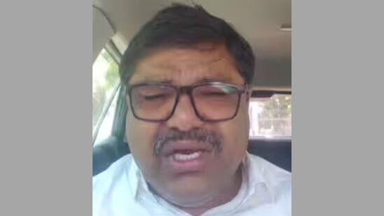 वाल्मिक कराडचं नाव घेत नवी मुंबईतील भाजपच्या माजी नगरसेवकाने पोलीस ठाण्यातच केलं विष प्राशन