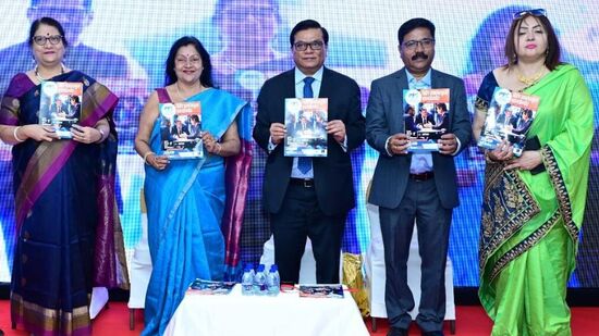 बिईंग सक्सेसफूल आंत्रेप्रेन्यूअर नियतकालिकाचे प्रकाशन