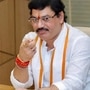 आता तुम्ही राजीनामा द्या! देवेंद्र फडणवीसांचे धनंजय मुंडेंना थेट आदेश, संतोष देशमुख हत्याकांड प्रकरण भोवणार