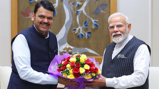 देवेंद्र फडणवीस यांनी घेतली पंतप्रधान नरेंद्र मोदींची भेट