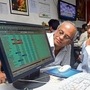 शेअर बाजाराच्या पडझडीचा 'या' 10 शेअर्सना फटका, लाँग टर्मसाठी करू शकता विचार शेअर बाजाराच्या पडझडीचा 'या' 10 शेअर्सना फटका, लाँग टर्मसाठी करू शकता विचार