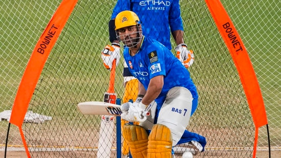 CSK vs MI Playing 11 : चेपॉकवर रंगणार सीएसके-मुंबई इंडियन्सचा थरार, अशी असेल दोन्ही संघांची प्लेइंग इलेव्हन
