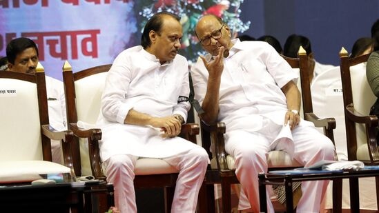 अजित पवार आणि शरद पवार