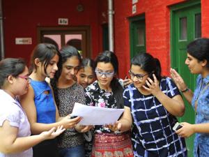 JKBOSE Kashmir division result: Students of government schools, predominantly girls, have bagged more than half of the top-10 positions, including being toppers in Science and Arts, in the Class 12 board results of Kashmir division announced on Monday.(HT file) JKBOSE Kashmir division result: Students of government schools, predominantly girls, have bagged more than half of the top-10 positions, including being toppers in Science and Arts, in the Class 12 board results of Kashmir division announced on Monday.(HT file)