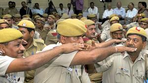 West Bengal constable prelims admit card 2018 : The West Bengal police recruitment board (WBPRB) will on Saturday (September 8) release the admit cards of candidates for the preliminary examination to recruit constables in the state police.(HT file) West Bengal constable prelims admit card 2018 : The West Bengal police recruitment board (WBPRB) will on Saturday (September 8) release the admit cards of candidates for the preliminary examination to recruit constables in the state police.(HT file)