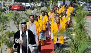 Final dress rehearsal being conducted for the 51st convocation of Devi Ahilya Vishwavidyalaya to be conducted on Thursday in Indore on Wednesday.(Arun Mondhe /HT photo)