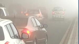 A thick blanket of fog covered Delhi for the second consecutive day, with operations at the city airport being briefly suspended.(ANI Photo) A thick blanket of fog covered Delhi for the second consecutive day, with operations at the city airport being briefly suspended.(ANI Photo)