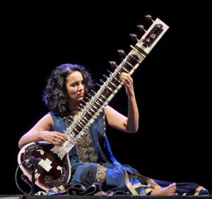 Anoushka Shankar will be perfoming in Mumbai(Photo courtesy: Yogen Shah) Anoushka Shankar will be perfoming in Mumbai(Photo courtesy: Yogen Shah)