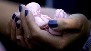 Many doctors and paramedics involved in illegal abortions are misleading parents in Rajasthan.(File Photo) Many doctors and paramedics involved in illegal abortions are misleading parents in Rajasthan.(File Photo)