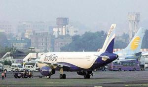 IndiGo was forced to hold back 18 peak morning flights (up to 11 am) from Delhi’s Indira Gandhi International airport wherein the runway visibility had dropped.(HT file photo) IndiGo was forced to hold back 18 peak morning flights (up to 11 am) from Delhi’s Indira Gandhi International airport wherein the runway visibility had dropped.(HT file photo)