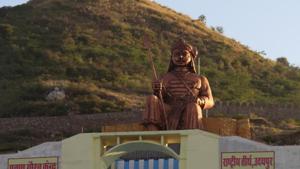 The 57-foot-high metal statute of Maharana Pratap in a sitting posture is the main attraction of Pratap Gaurav Kendra, a museum showcasing the life and times of the Mewar ruler.(Twitter) The 57-foot-high metal statute of Maharana Pratap in a sitting posture is the main attraction of Pratap Gaurav Kendra, a museum showcasing the life and times of the Mewar ruler.(Twitter)