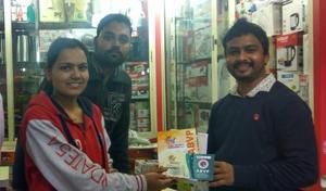 ABVP students collect donation from a shopkeeper in Bhopal for their national conference.(HT photo)