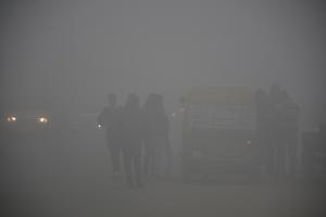 A report says that 811 flights were affected because the airlines were not prepared and 97 were affected because of the weather at Delhi airport during the first three days of dense fog. A report says that 811 flights were affected because the airlines were not prepared and 97 were affected because of the weather at Delhi airport during the first three days of dense fog.