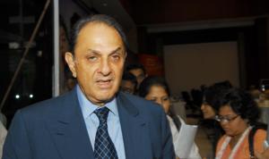 Veteran industrialist Nusli Wadia, who is an independent director on board of several Tata companies, has again written a letter to shareholders of Tata Motors.(HT Archive) Veteran industrialist Nusli Wadia, who is an independent director on board of several Tata companies, has again written a letter to shareholders of Tata Motors.(HT Archive)