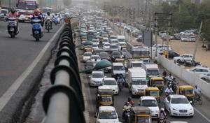 With Delhi’s poor bus service, and auto drivers refusing rides, many cabs operate illegally as share taxis without any fear of being impounded. With Delhi’s poor bus service, and auto drivers refusing rides, many cabs operate illegally as share taxis without any fear of being impounded.