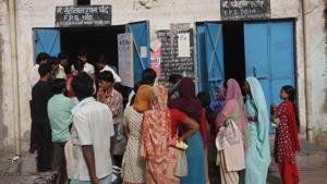 The Centre has set a deadline of March 31, 2017 for setting up a biometric system through which the ration card holders could get subsidised grains.(ARIJI SEN /HT FILE) The Centre has set a deadline of March 31, 2017 for setting up a biometric system through which the ration card holders could get subsidised grains.(ARIJI SEN /HT FILE)