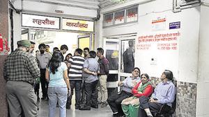 The drop has taken place despite there being a boost in collection after demonetisation during which the civic body had collected over ₹12 crore.(HT File) The drop has taken place despite there being a boost in collection after demonetisation during which the civic body had collected over ₹12 crore.(HT File)
