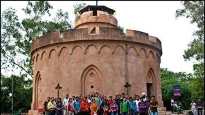 Walkers posing outside the Flagstaff tower in the Capital.(HT Photo) Walkers posing outside the Flagstaff tower in the Capital.(HT Photo)