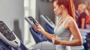 <p>New research suggests people who pack their workouts into one or two sessions a week lower their risk of dying over roughly the next decade nearly as much as people who exercise more often. For people who think they don't have enough time for it to matter, the results are &ldquo;encouraging or perhaps motivating.&rdquo;</p>