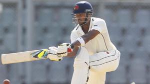 Mumbai are on the back foot against Gujarat in the Ranji Trophy final after being bowled out for 228 on the first day.(Hindustan Times) Mumbai are on the back foot against Gujarat in the Ranji Trophy final after being bowled out for 228 on the first day.(Hindustan Times)