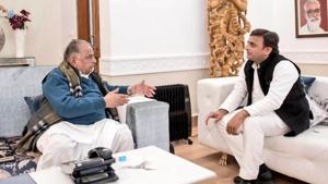 Akhilesh said he will issue a fresh list of candidates for the upcoming Uttar Pradesh election, shortly before Mulayam handed him a list of 38 candidates.(Photo: Akhilesh Yadav Twitter) Akhilesh said he will issue a fresh list of candidates for the upcoming Uttar Pradesh election, shortly before Mulayam handed him a list of 38 candidates.(Photo: Akhilesh Yadav Twitter)