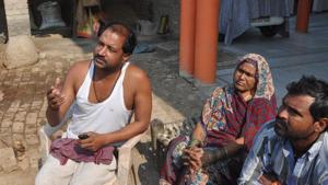 Narsingh Yadav’s family interacting with Hindustan Times.(HT Photo) Narsingh Yadav’s family interacting with Hindustan Times.(HT Photo)