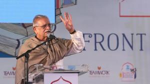 Poet and filmmaker Gulzar during the inaugural session of Jaipur Literature Festival 2017 in Jaipur on Thursday.(Himanshu Vyas/HT Photo) Poet and filmmaker Gulzar during the inaugural session of Jaipur Literature Festival 2017 in Jaipur on Thursday.(Himanshu Vyas/HT Photo)