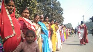 Women joining the human chain programme in rural Patna.(Avinash Kumar/HT photo) Women joining the human chain programme in rural Patna.(Avinash Kumar/HT photo)