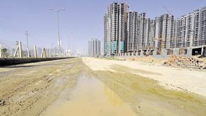 Of the 3 lakh units in Greater Noida West, only about 25,000 units have been given possession.(Sunil Ghosh, Hindustan Times) Of the 3 lakh units in Greater Noida West, only about 25,000 units have been given possession.(Sunil Ghosh, Hindustan Times)