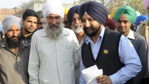 Harinder Pal Singh Chandumajra, the SAD-BJP candidate from Sanaur, has been focusing on hyper local development works to woo voters.(Bharat Bhushan/HT Photo) Harinder Pal Singh Chandumajra, the SAD-BJP candidate from Sanaur, has been focusing on hyper local development works to woo voters.(Bharat Bhushan/HT Photo)