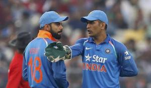 Virat Kohli, Indian cricket team captain, lauded Mahendra Singh Dhoni for his 134 against England.(REUTERS) Virat Kohli, Indian cricket team captain, lauded Mahendra Singh Dhoni for his 134 against England.(REUTERS)