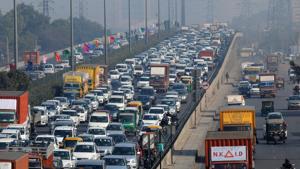 Over 50,000 private cabs ply in Gurgaon.(Parveen Kumar/ HT File) Over 50,000 private cabs ply in Gurgaon.(Parveen Kumar/ HT File)