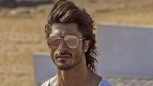 Vidyut Jammwal is ecstatic with the response he has got for the trailer of Commando 2.(HT Photo) Vidyut Jammwal is ecstatic with the response he has got for the trailer of Commando 2.(HT Photo)